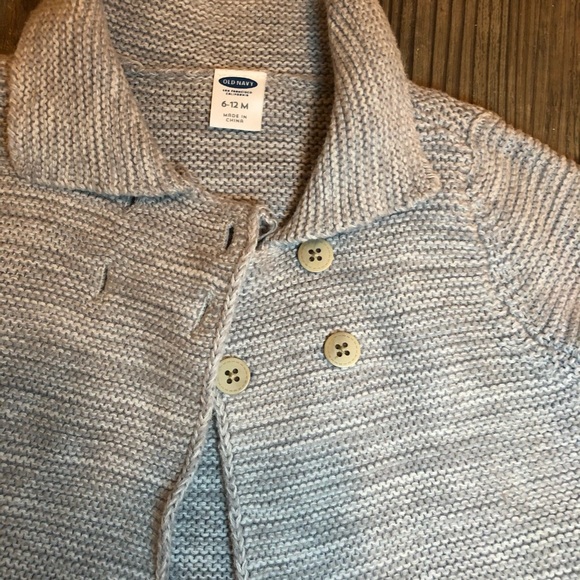 Gray Old Navy Sweater, size 6-12 months - Picture 4 of 6